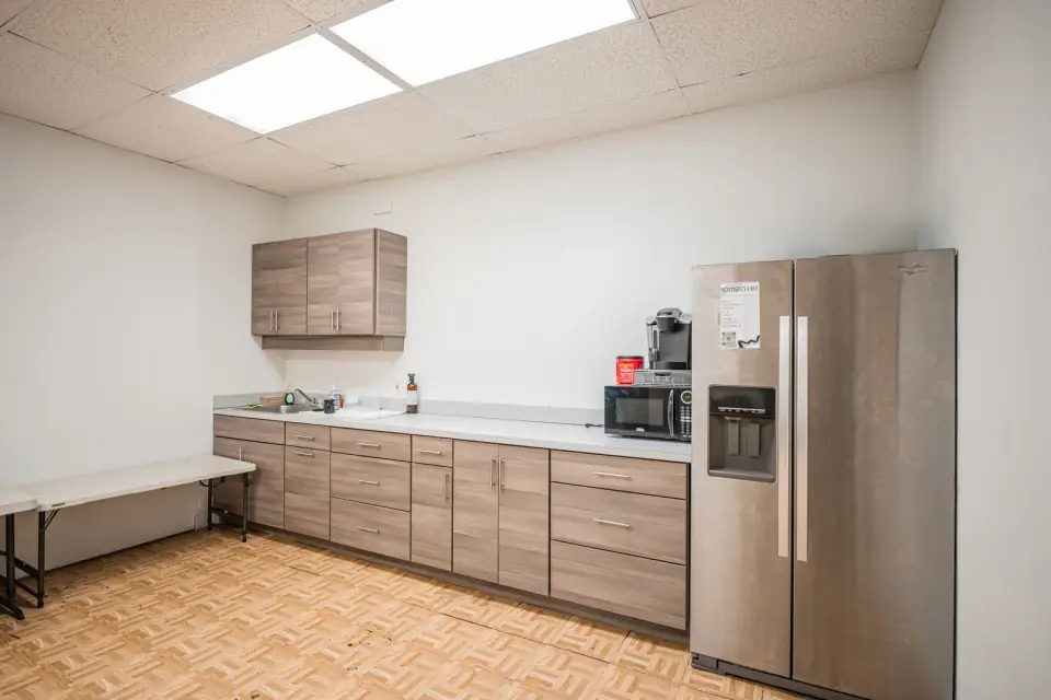 The serving kitchen beside the hall